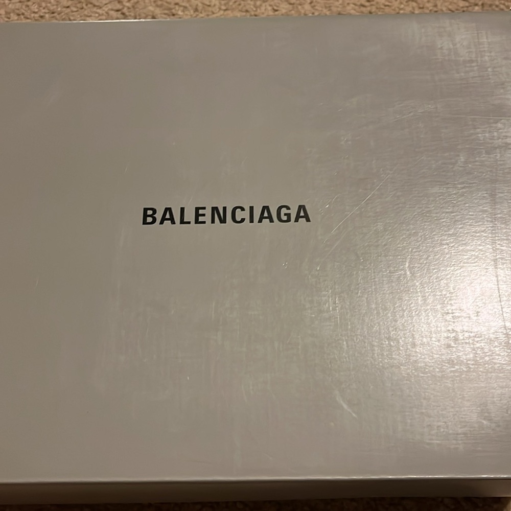 New $790 Balenciaga Women's Soccer Sneakers size 35 - Picture 10 of 12